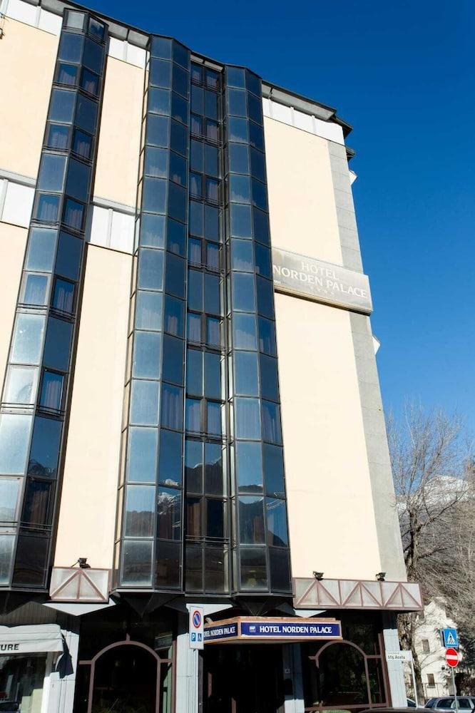 Norden Palace Hotel 3*